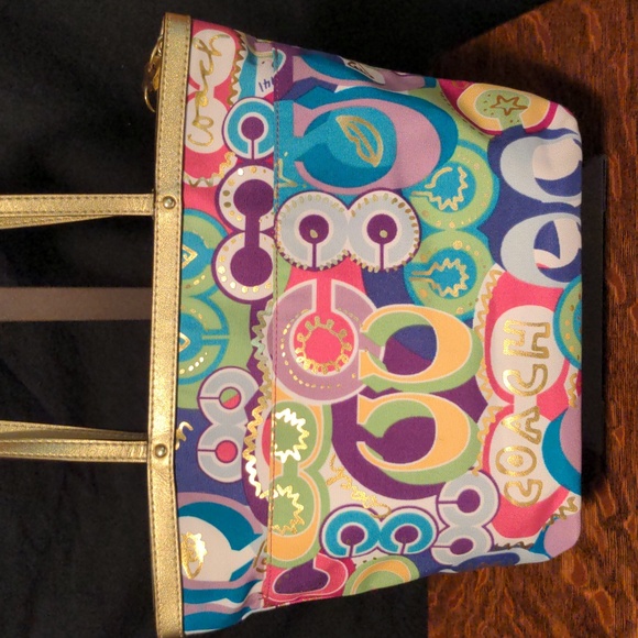 🔥HP 6-25-24🔥Coach Rare Multicolor Op Art Print Poppy Tote Bag Purple Pink - Picture 8 of 12